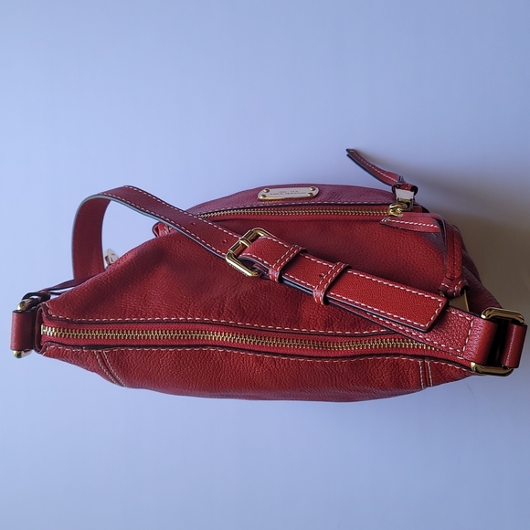 Red Leather Michael Kors Shoulder Handbag Purse Zipper Closure - Picture 3 of 16